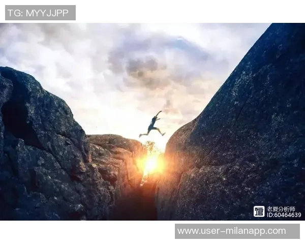 斯彭斯向弗兰克表达不满情绪唇语专家解读他暗示要辞职的背后原因 斯彭斯向弗兰克表达不满情绪唇语专家解读他暗示要辞职的背后原因